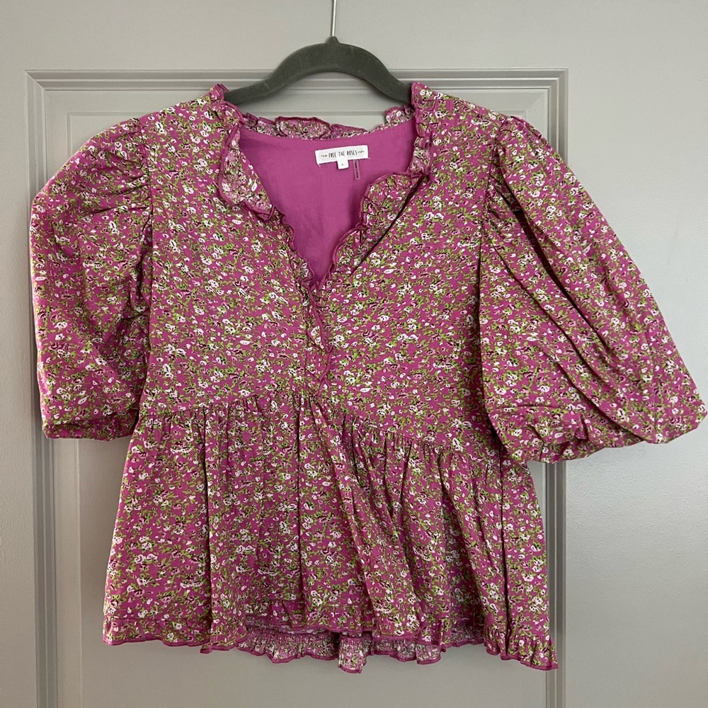 Free the Roses puff sleeve blouse